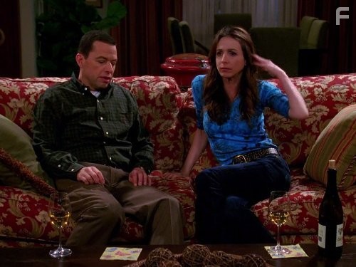 Jon Cryer and Marin Hinkle in Два с половиной человека (2003)