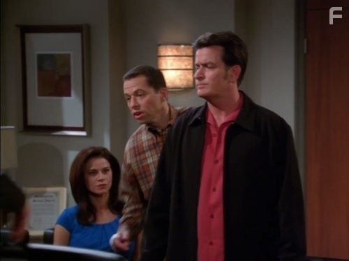 Jennifer Taylor in Два с половиной человека (2003)