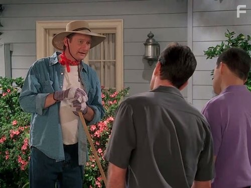 Ryan Stiles in Два с половиной человека (2003)