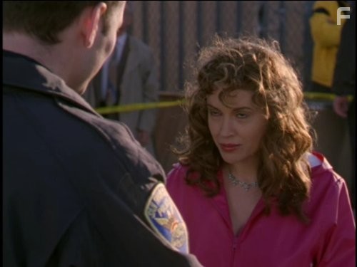 Alyssa Milano in Зачарованные (1998)