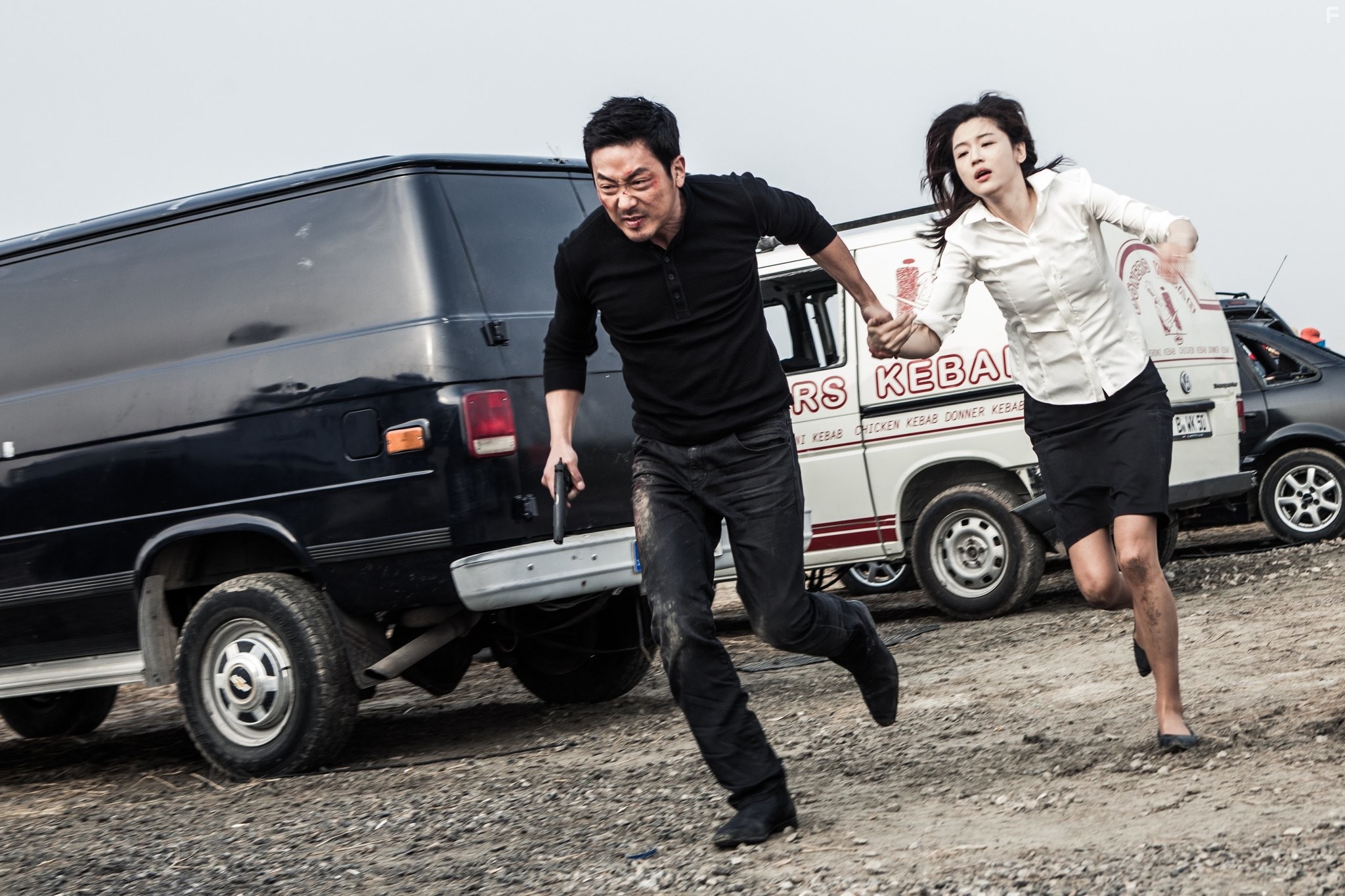 Ji-hyun Jun and Jung-woo Ha in Берлинское дело (2013)