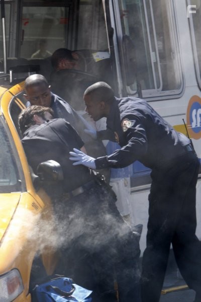 Derek Luke in Травма (2009)