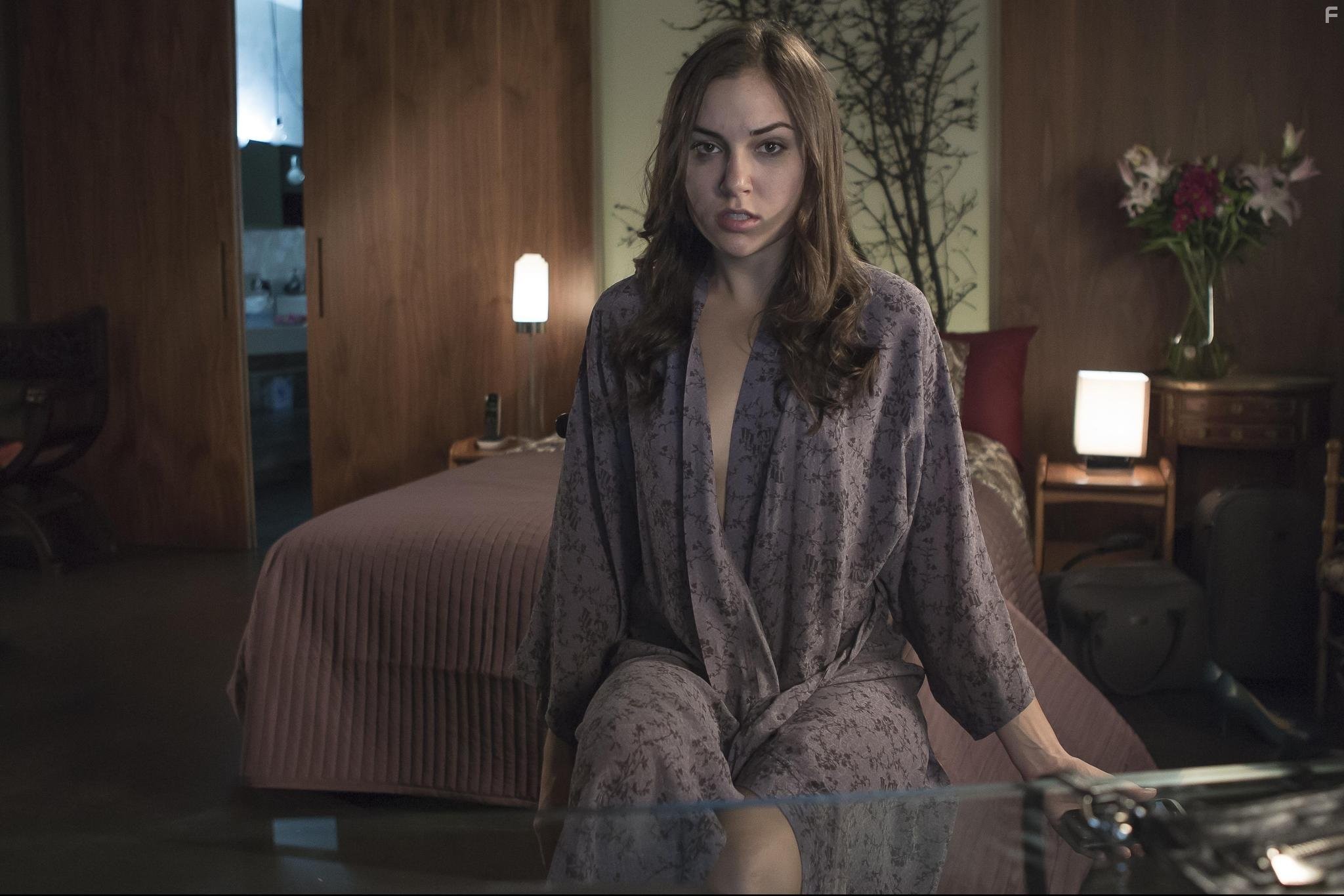 Sasha Grey in Открытые окна (2014)