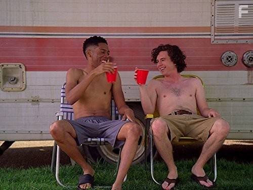 Alphonso McAuley and Charlie McDermott in Бывает и хуже (2009)