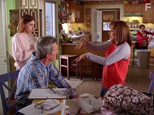 Patricia Heaton, Neil Flynn, Eden Sher, and Atticus Shaffer in Бывает и хуже (2009)