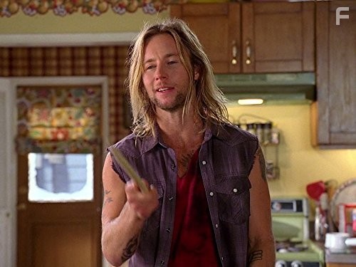 Greg Cipes in Бывает и хуже (2009)