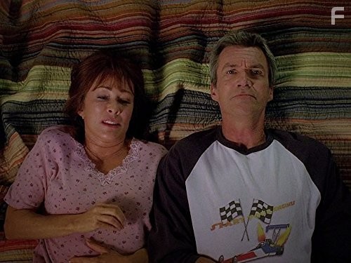 Patricia Heaton and Neil Flynn in Бывает и хуже (2009)
