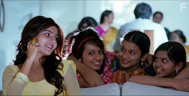 Samantha Ruth Prabhu in Seethamma Vakitlo Sirimalle Chettu (2013)