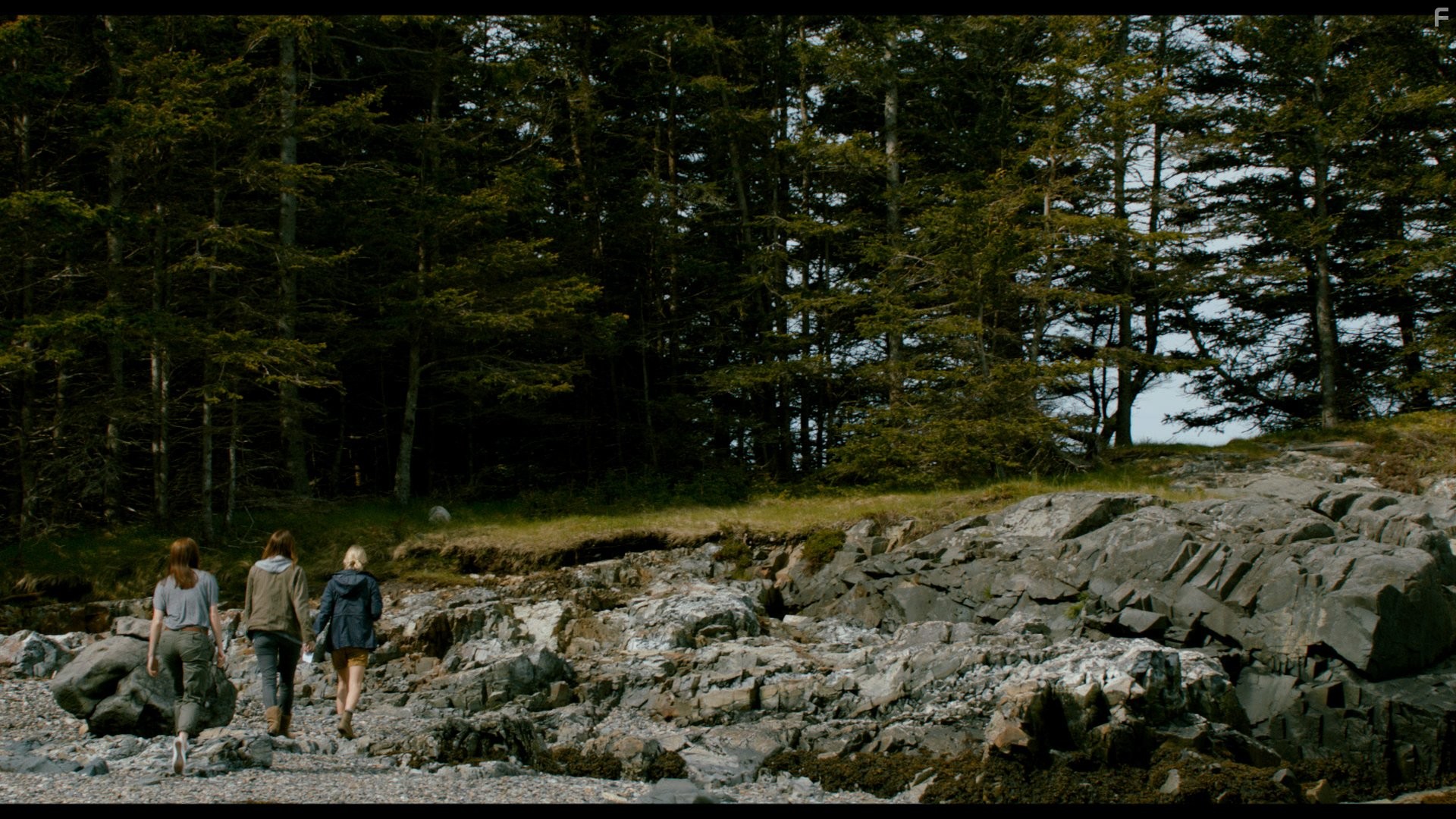 Kate Bosworth, Katie Aselton, and Lake Bell in Остров смерти (2012)