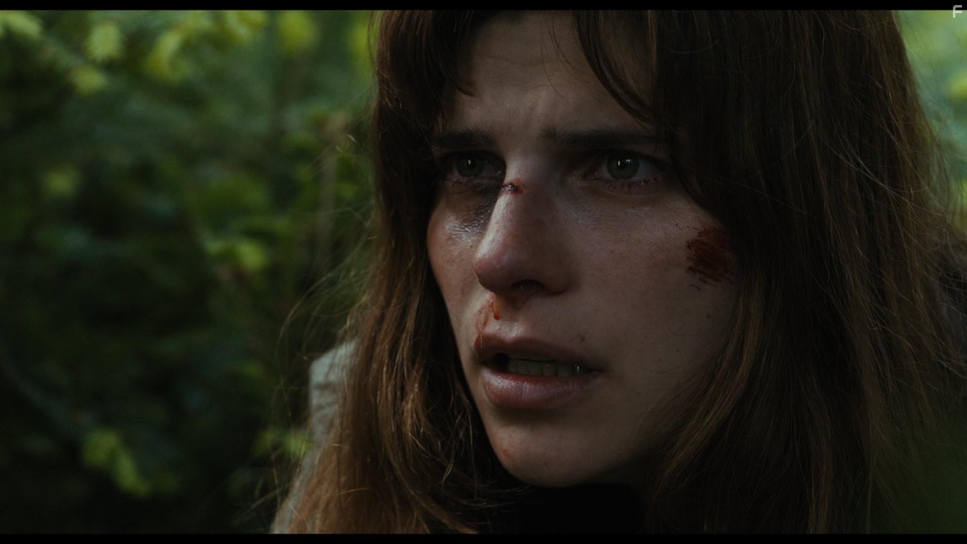 Lake Bell in Остров смерти (2012)