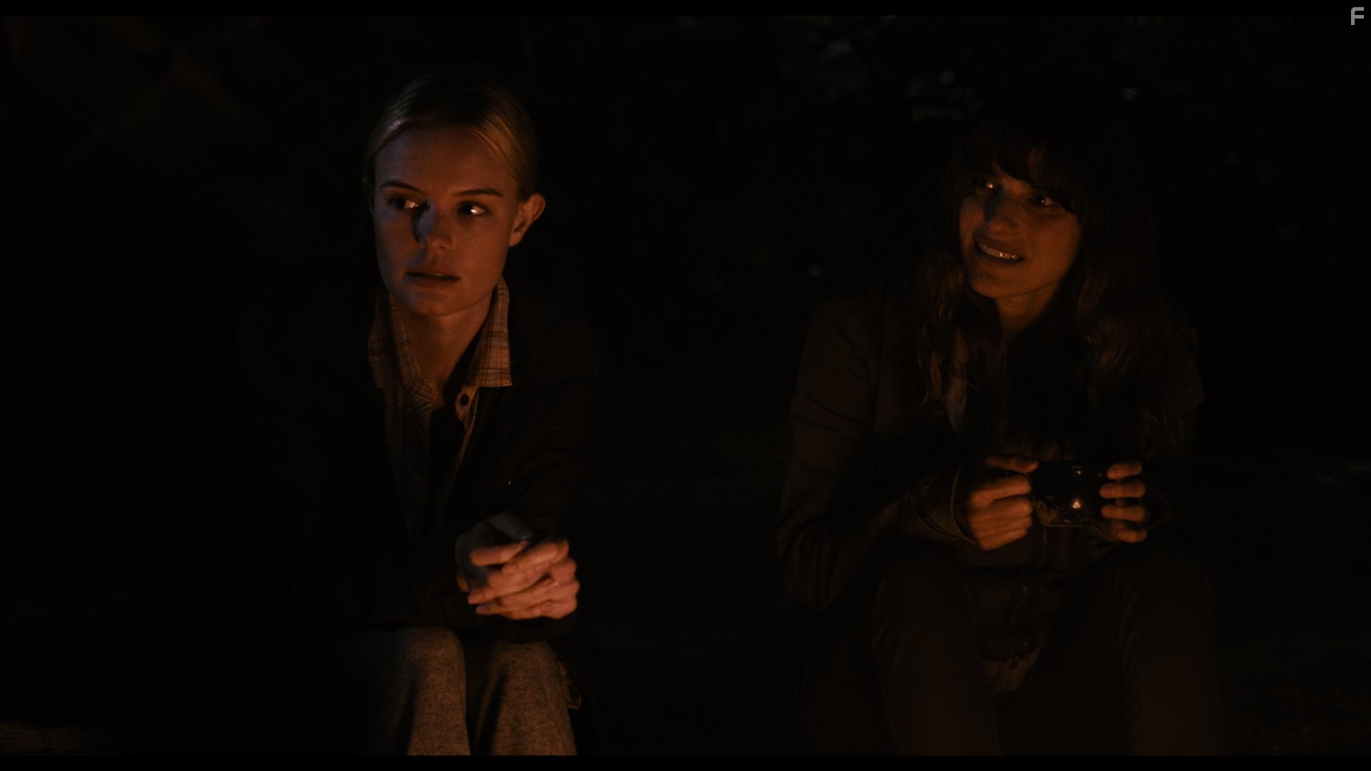 Kate Bosworth in Остров смерти (2012)