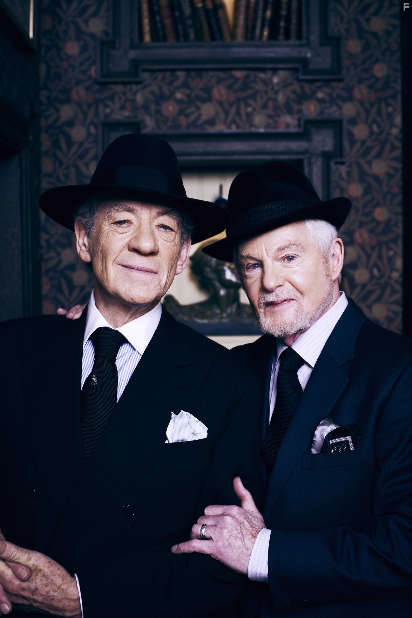Derek Jacobi and Ian McKellen in Грешники (2013)