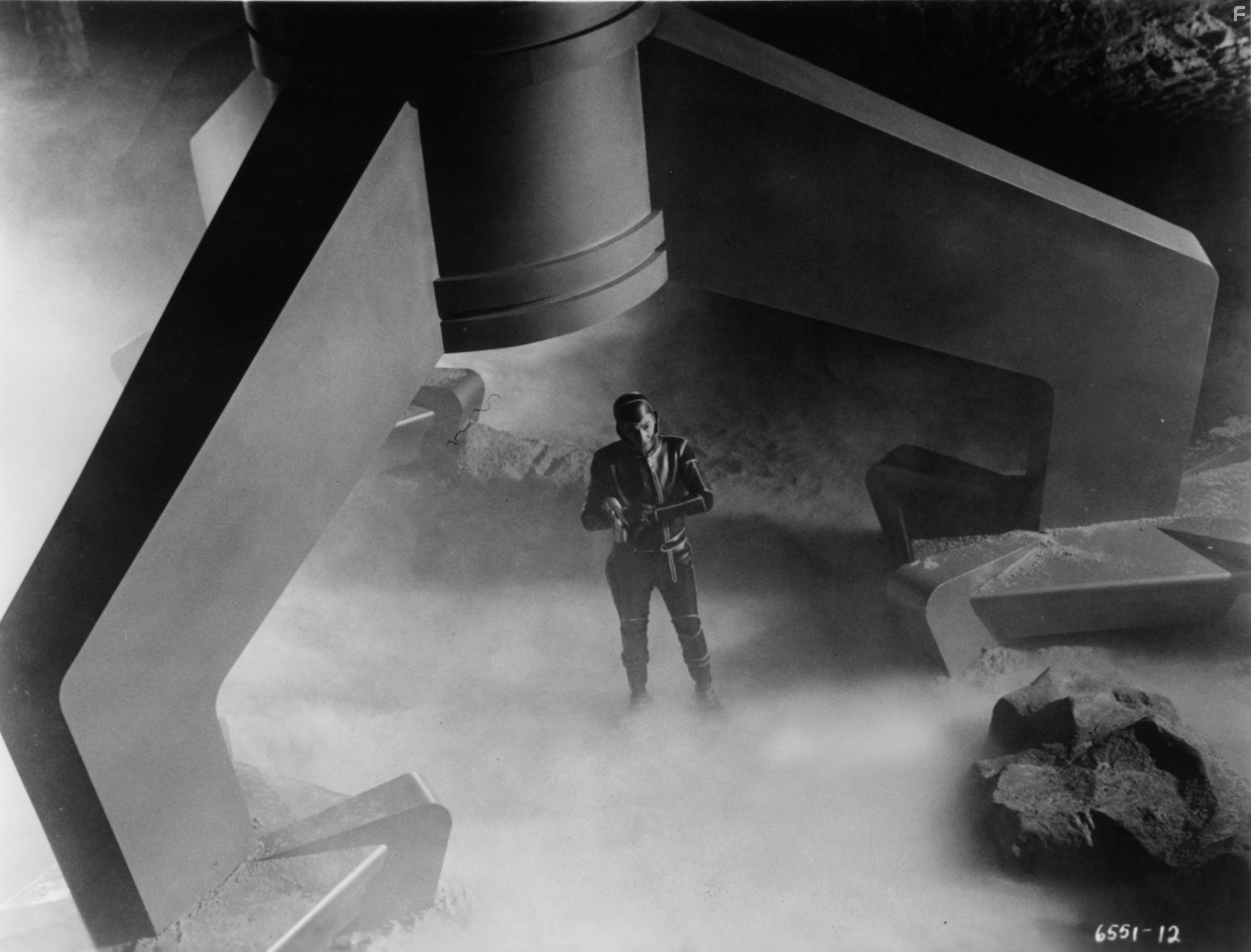 Barry Sullivan in Планета вампиров (1965)