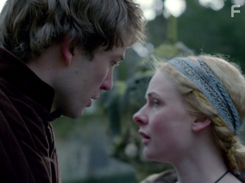 Rebecca Ferguson in Белая королева (2013)