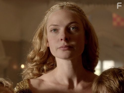 Rebecca Ferguson in Белая королева (2013)