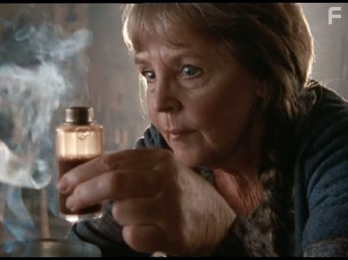 Pauline Collins in Мерлин (2008)