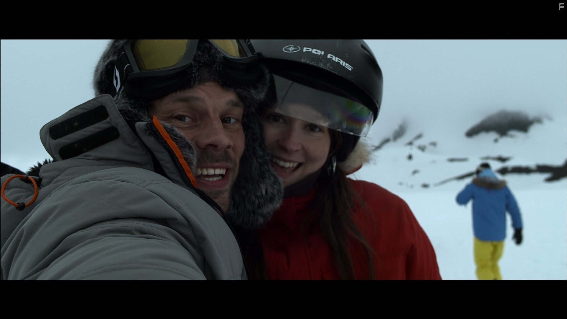 Bj?rn Thors and Anna Gunnd?s Gu?mundsd?ttir in Frost (2012)