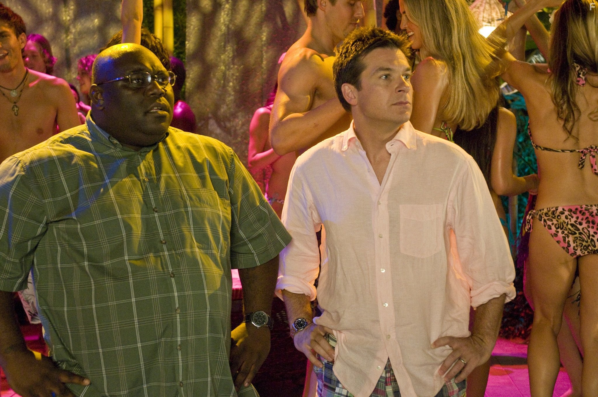 Jason Bateman and Faizon Love in Формула любви для узников брака (2009)