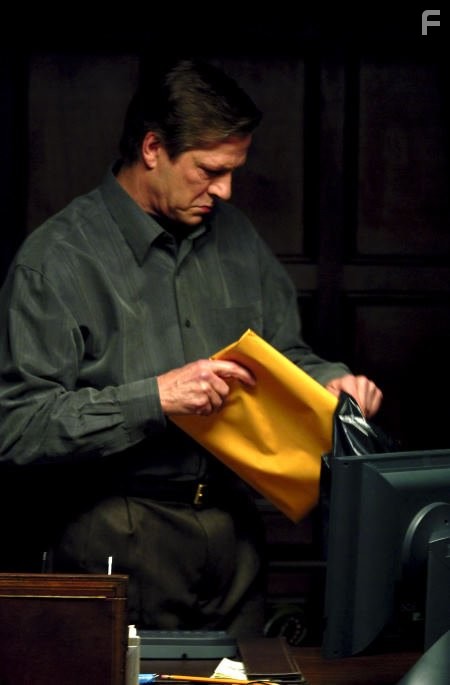 Chris Cooper in Измена (2007)