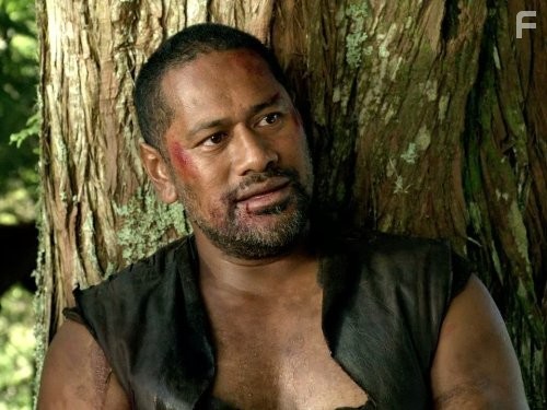 Jay Laga'aia in Легенда об Искателе (2008)