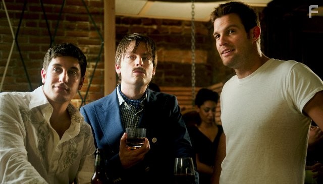 Jason Biggs, Justin Kirk, and Geoff Stults in Лучшие друзья и ребенок (2011)