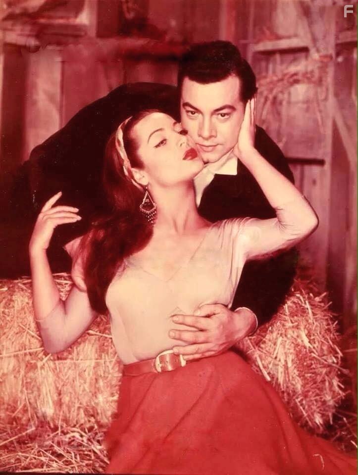Mario Lanza and Sara Montiel in Serenade (1956)