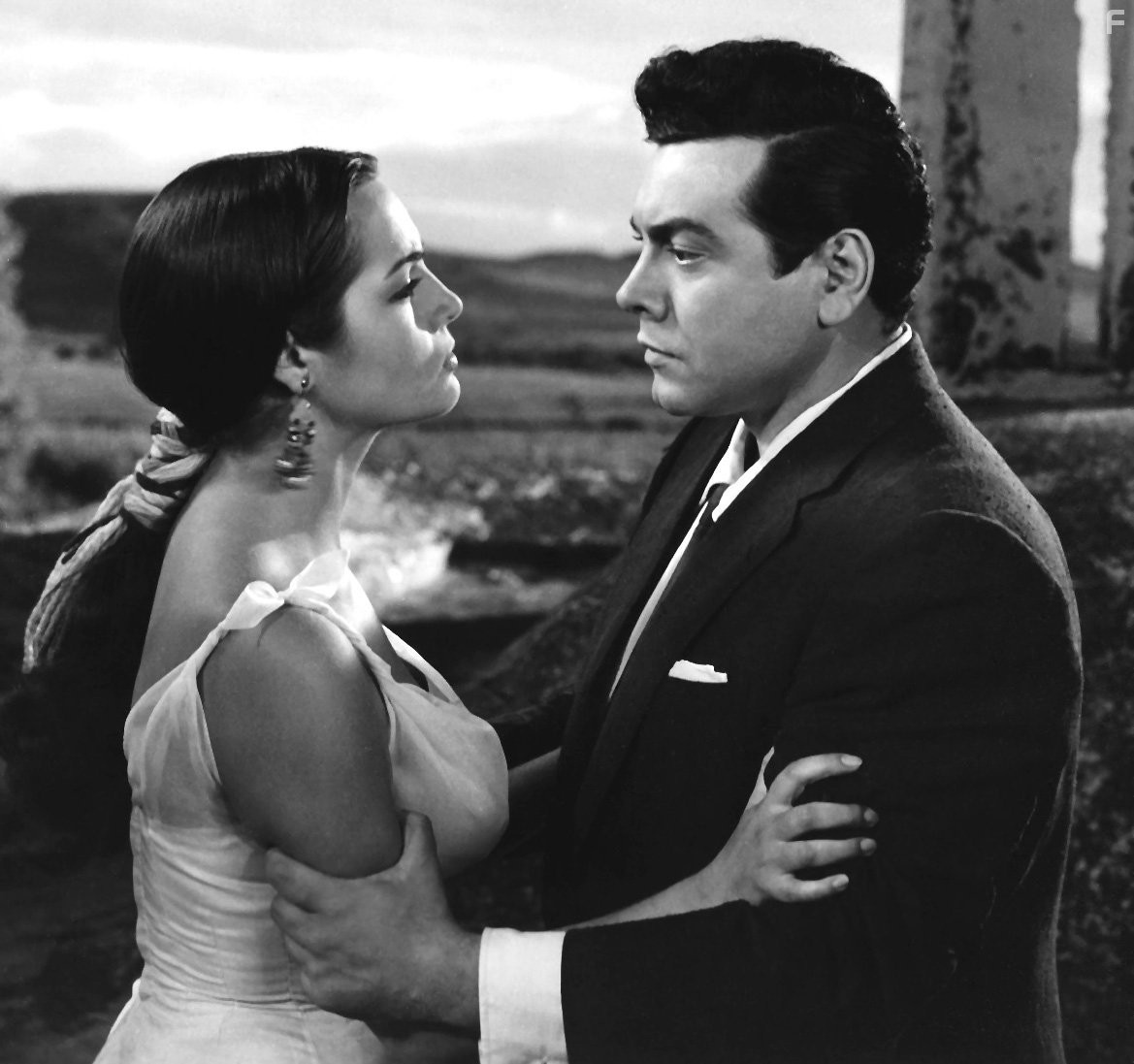 Mario Lanza and Sara Montiel in Serenade (1956)