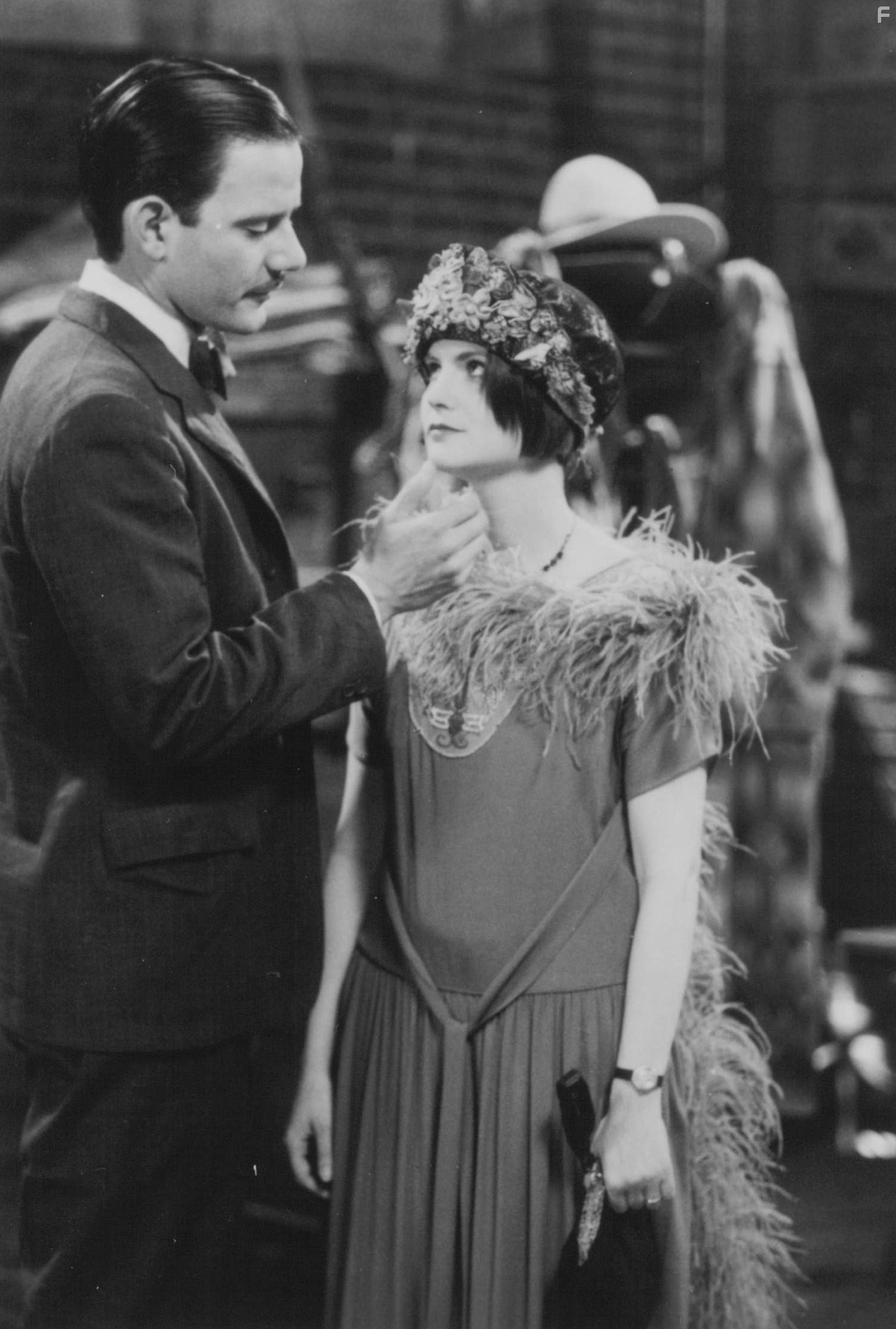 Jennifer Jason Leigh and Campbell Scott in Миссис Паркер и порочный круг (1994)