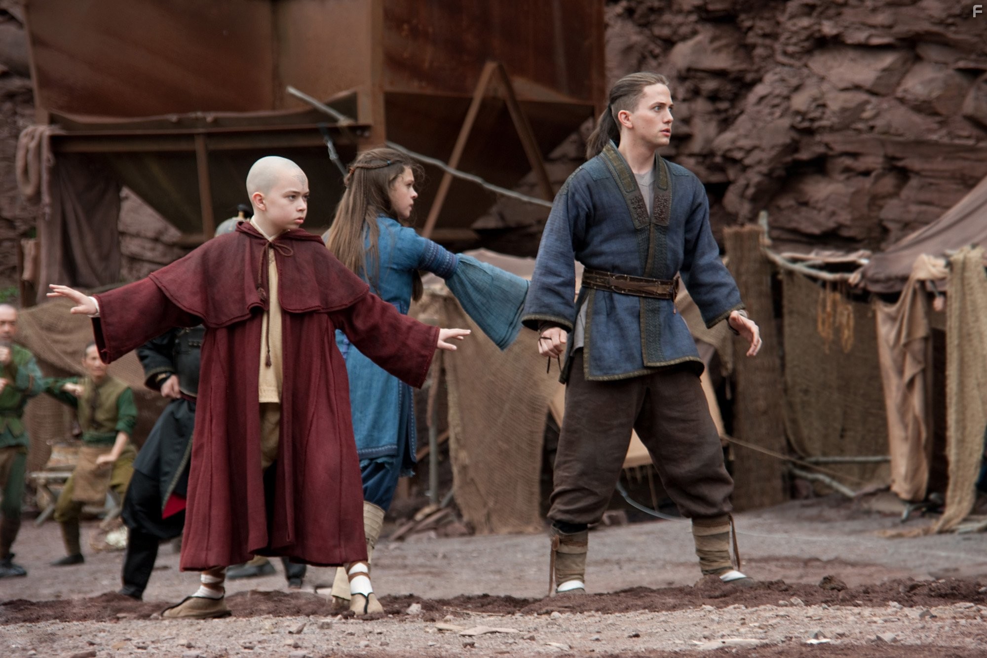 Jackson Rathbone, Nicola Peltz, and Noah Ringer in Повелитель стихий (2010)