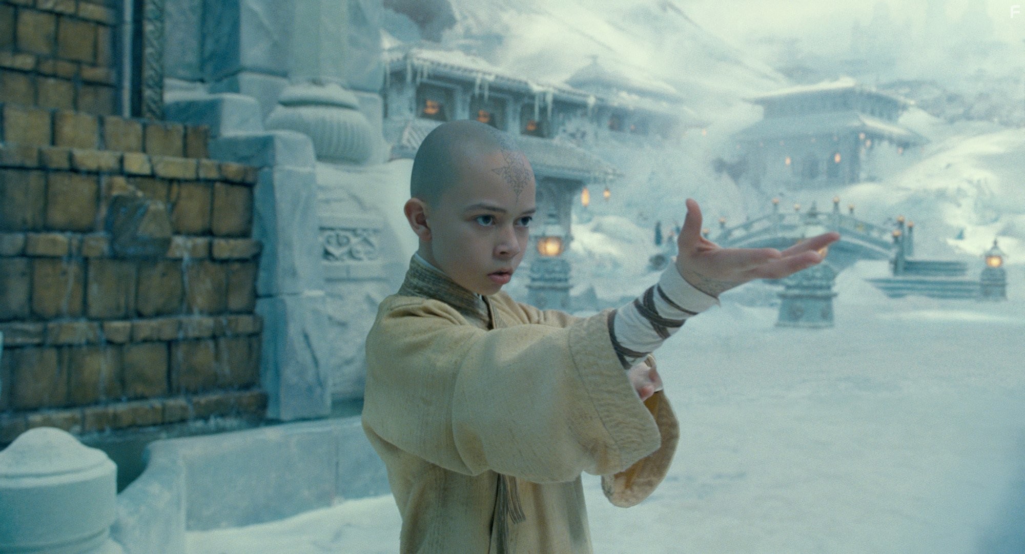 Noah Ringer in Повелитель стихий (2010)