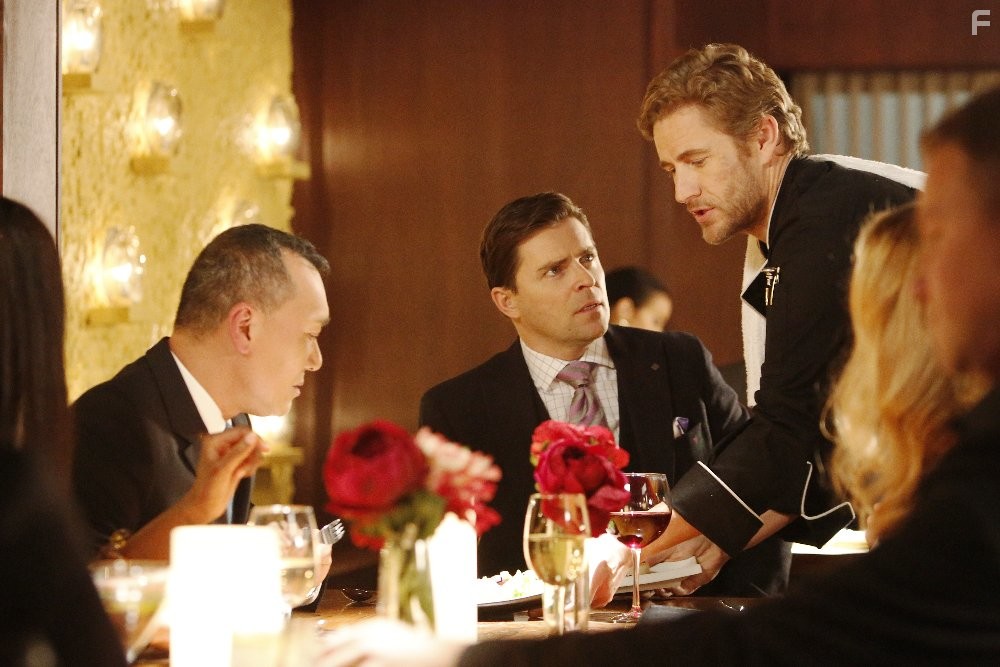 Brett Tucker in Любовницы (2013)