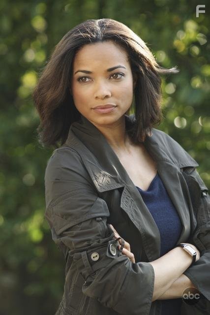Rochelle Aytes in Забытые (2009)