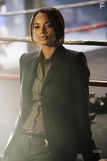 Rochelle Aytes in Забытые (2009)