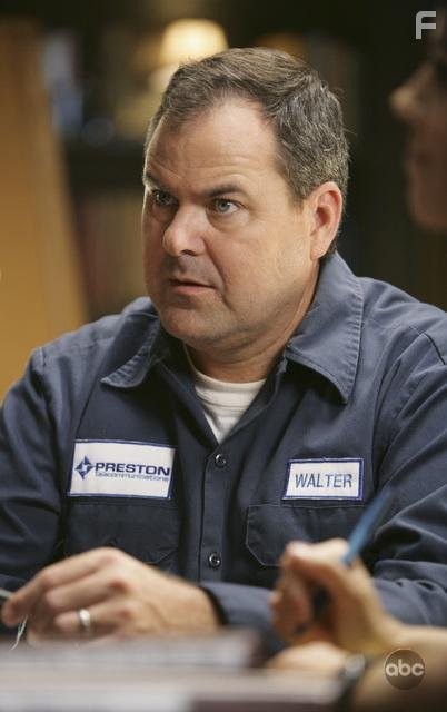 Bob Stephenson in Забытые (2009)