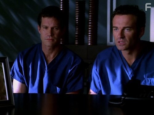 Чaсти тела (2003)