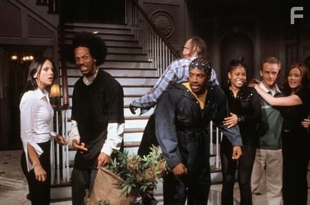 Kathleen Robertson, Marlon Wayans, Anna Faris, Regina Hall, Christopher Masterson, and Shawn Wayans in Очень страшное кино 2 (2001)