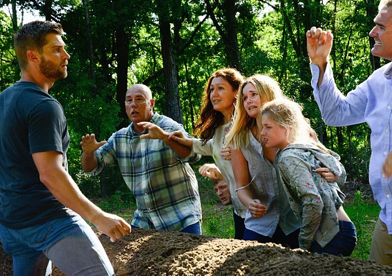 Mike Vogel in Под куполом (2013)