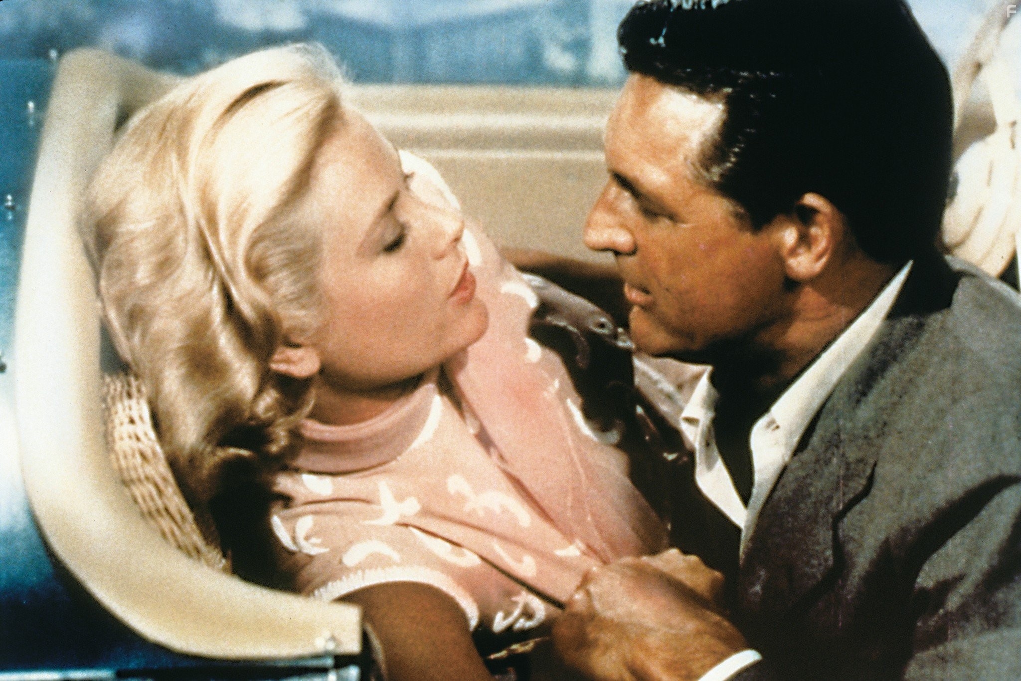 Cary Grant and Grace Kelly in Поймать вора (1955)