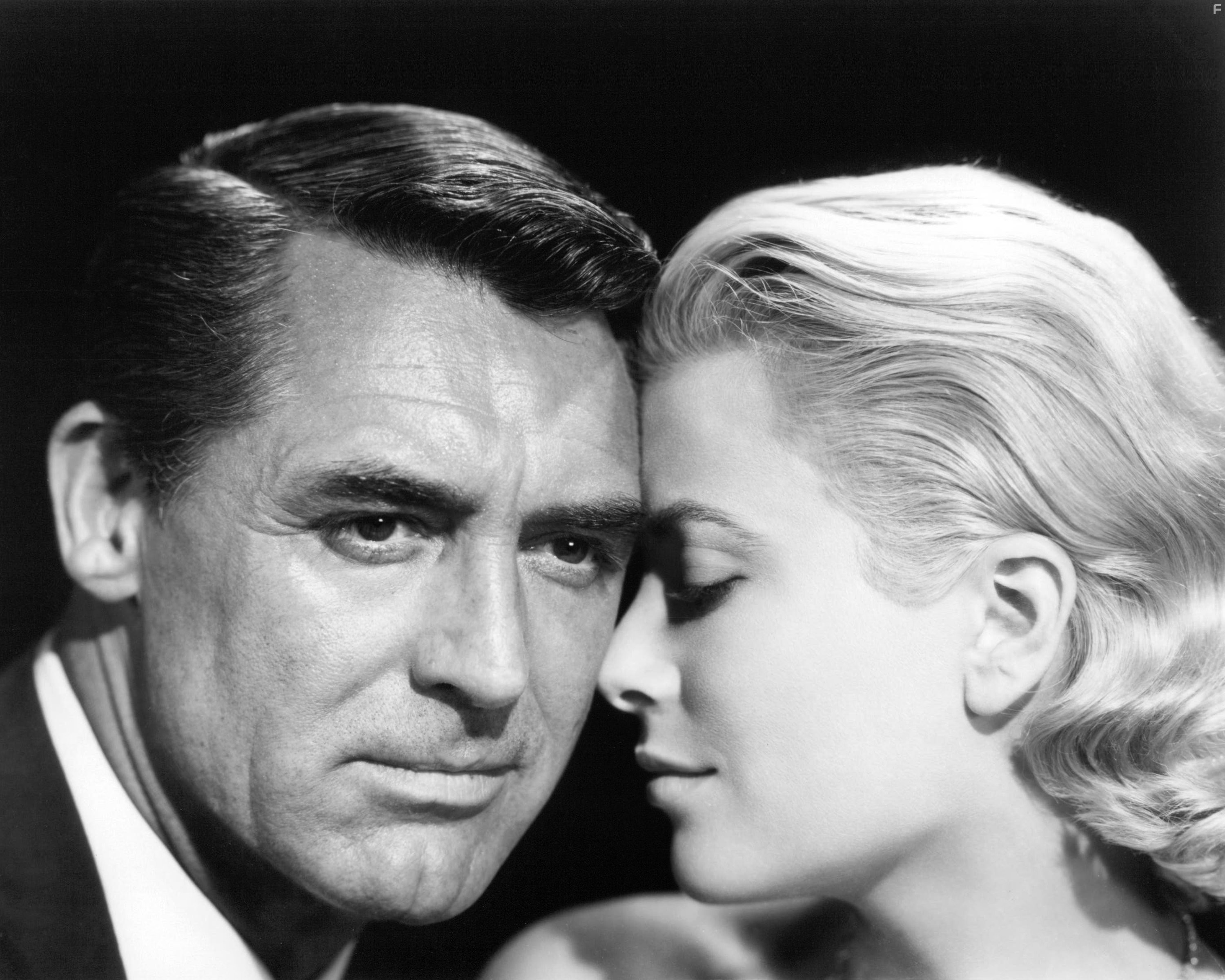 Cary Grant and Grace Kelly in Поймать вора (1955)