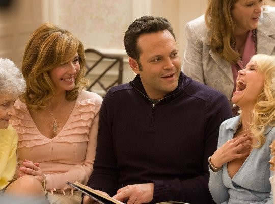 Vince Vaughn, Mary Steenburgen, and Kristin Chenoweth in Четыре Рождества (2008)
