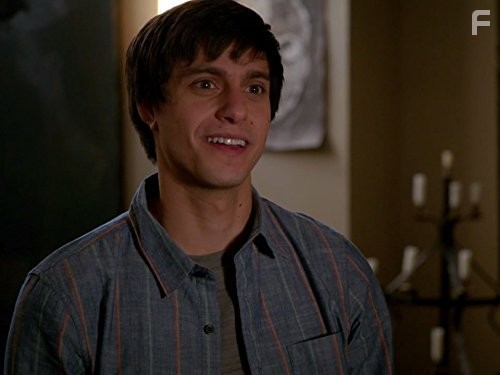 Коварные горничные (2013)