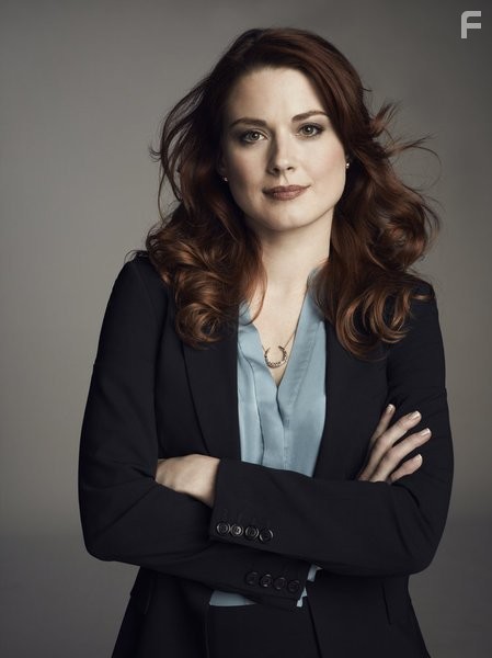 Alexandra Breckenridge in Save Me (2013)