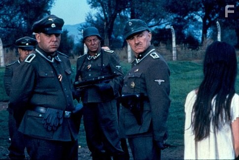 Harvey Keitel and Kamelia Grigorova in Серая зона (2001)