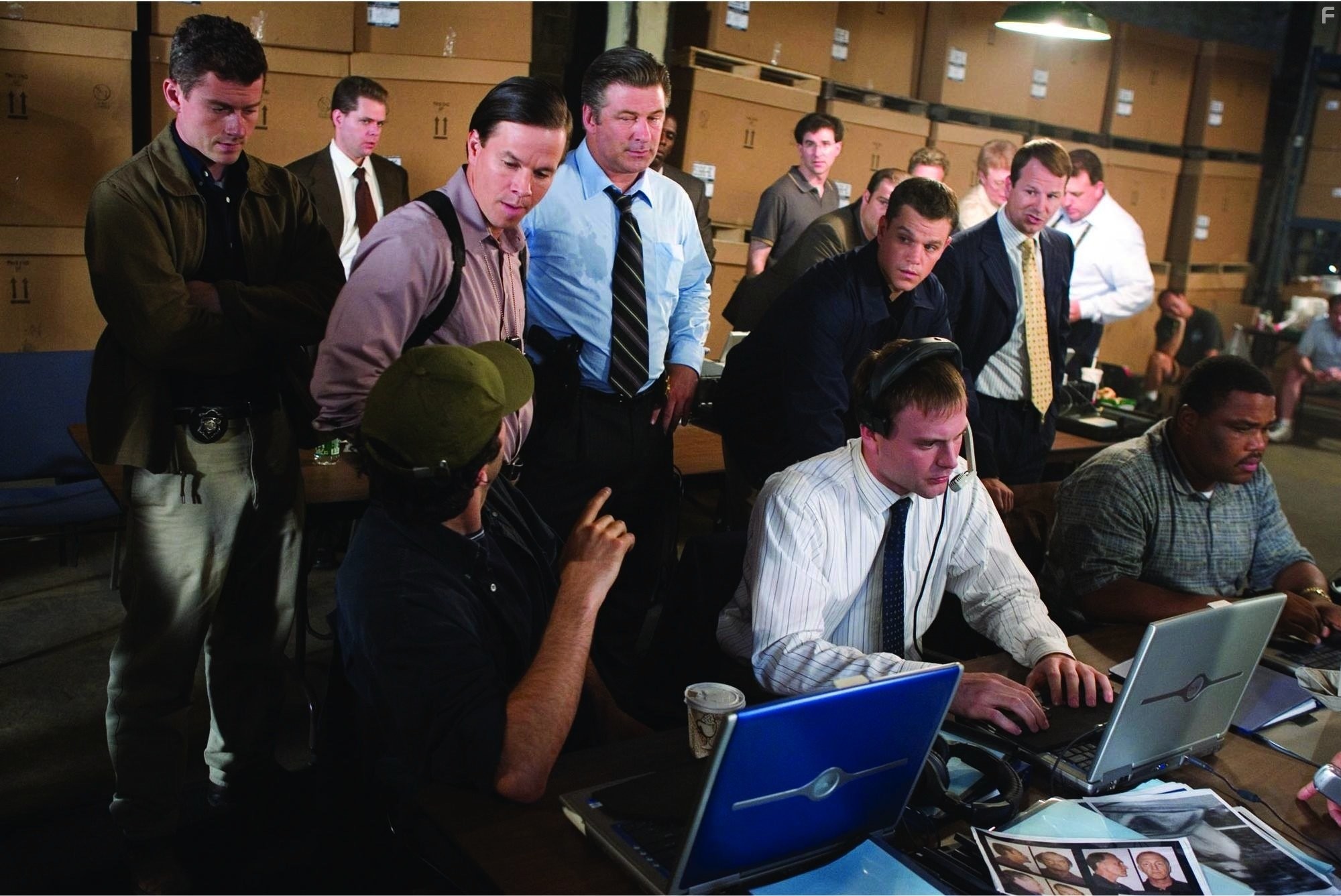 Mark Wahlberg, Alec Baldwin, and Matt Damon in Отступники (2006)