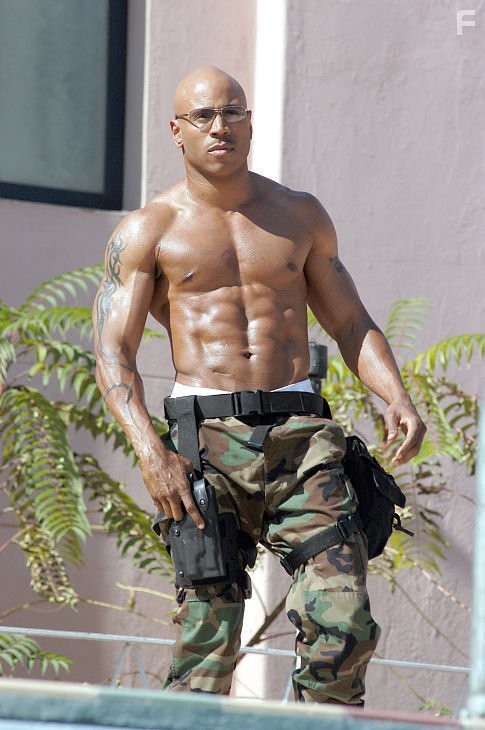 LL Cool J in S.W.A.T.: Спецназ города ангелов (2003)