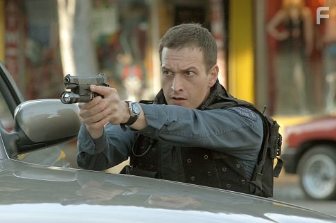 Josh Charles in S.W.A.T.: Спецназ города ангелов (2003)