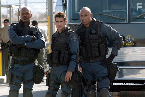 Samuel L. Jackson, LL Cool J, and Colin Farrell in S.W.A.T.: Спецназ города ангелов (2003)