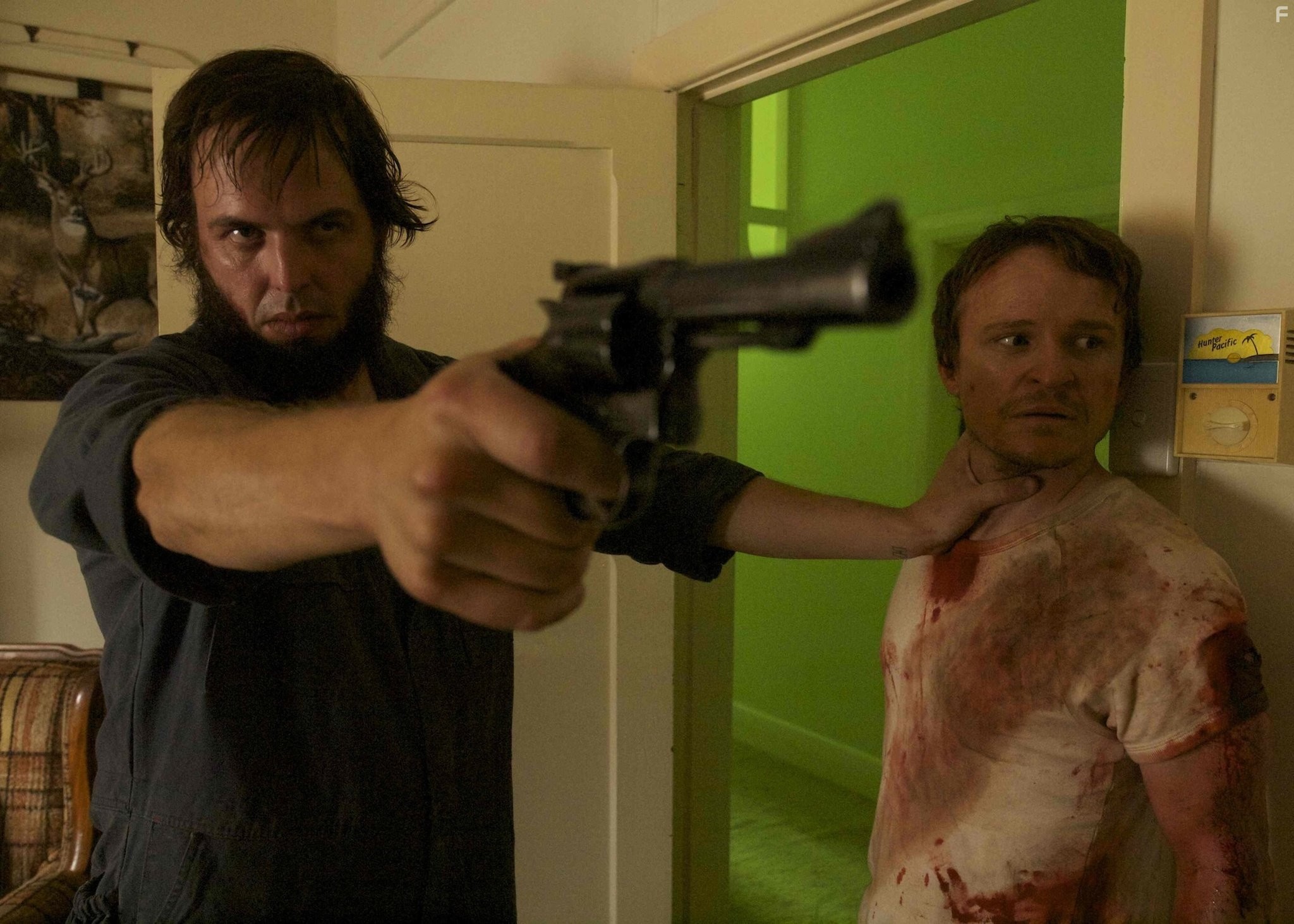 Angus Sampson in 100 кровавых акров (2012)