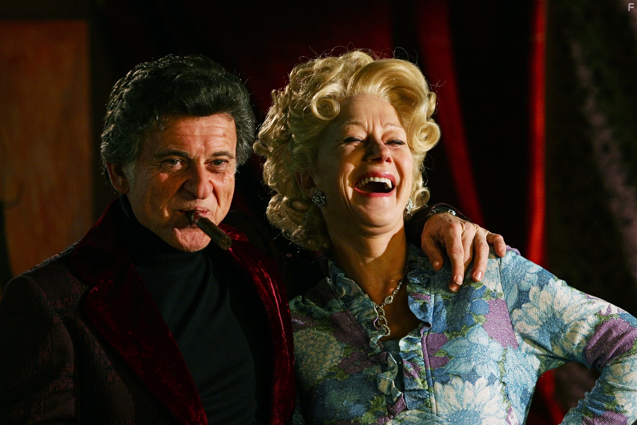 Helen Mirren and Joe Pesci in Ранчо любви (2010)