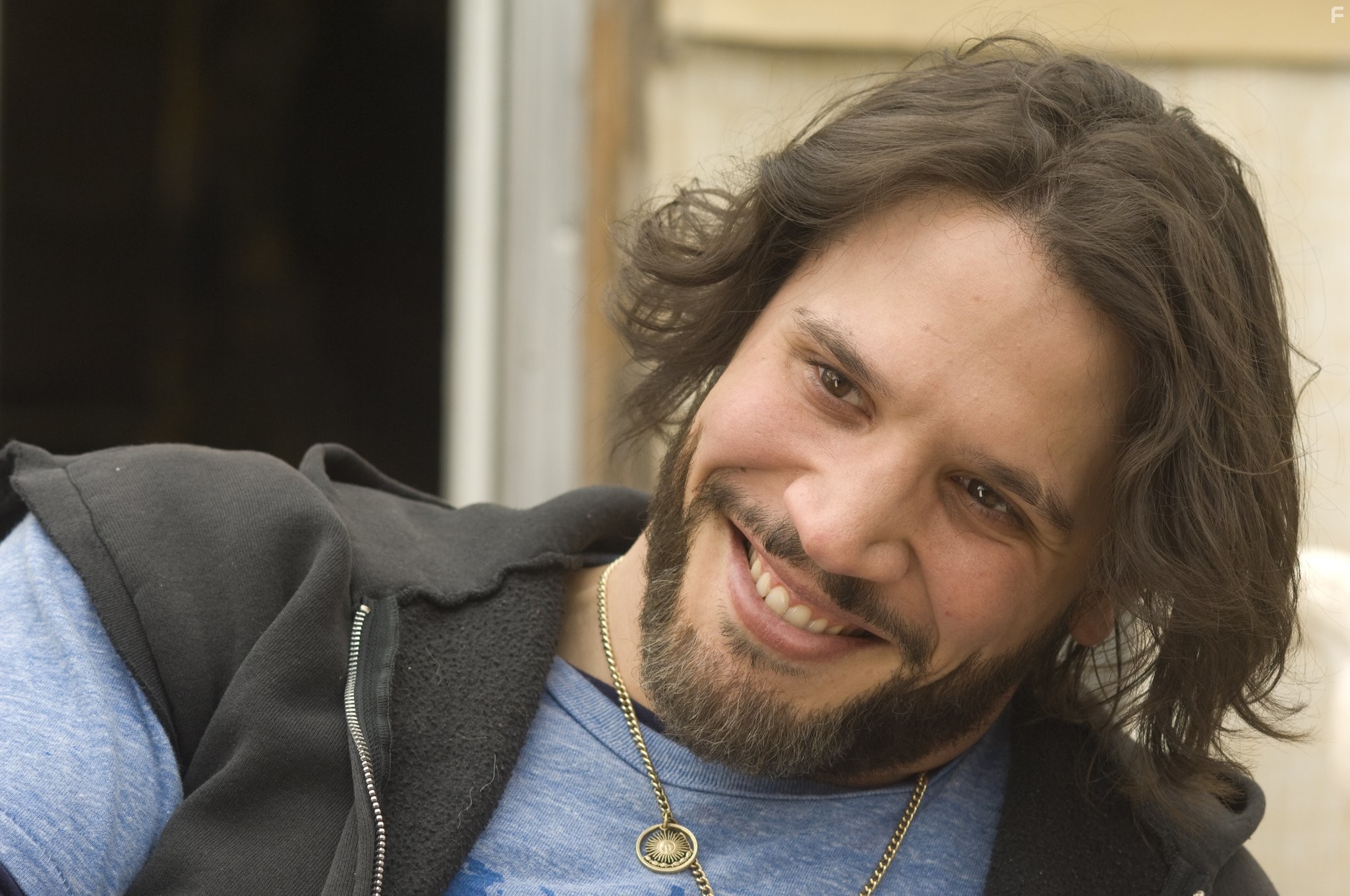 Sergio Peris-Mencheta in Ранчо любви (2010)